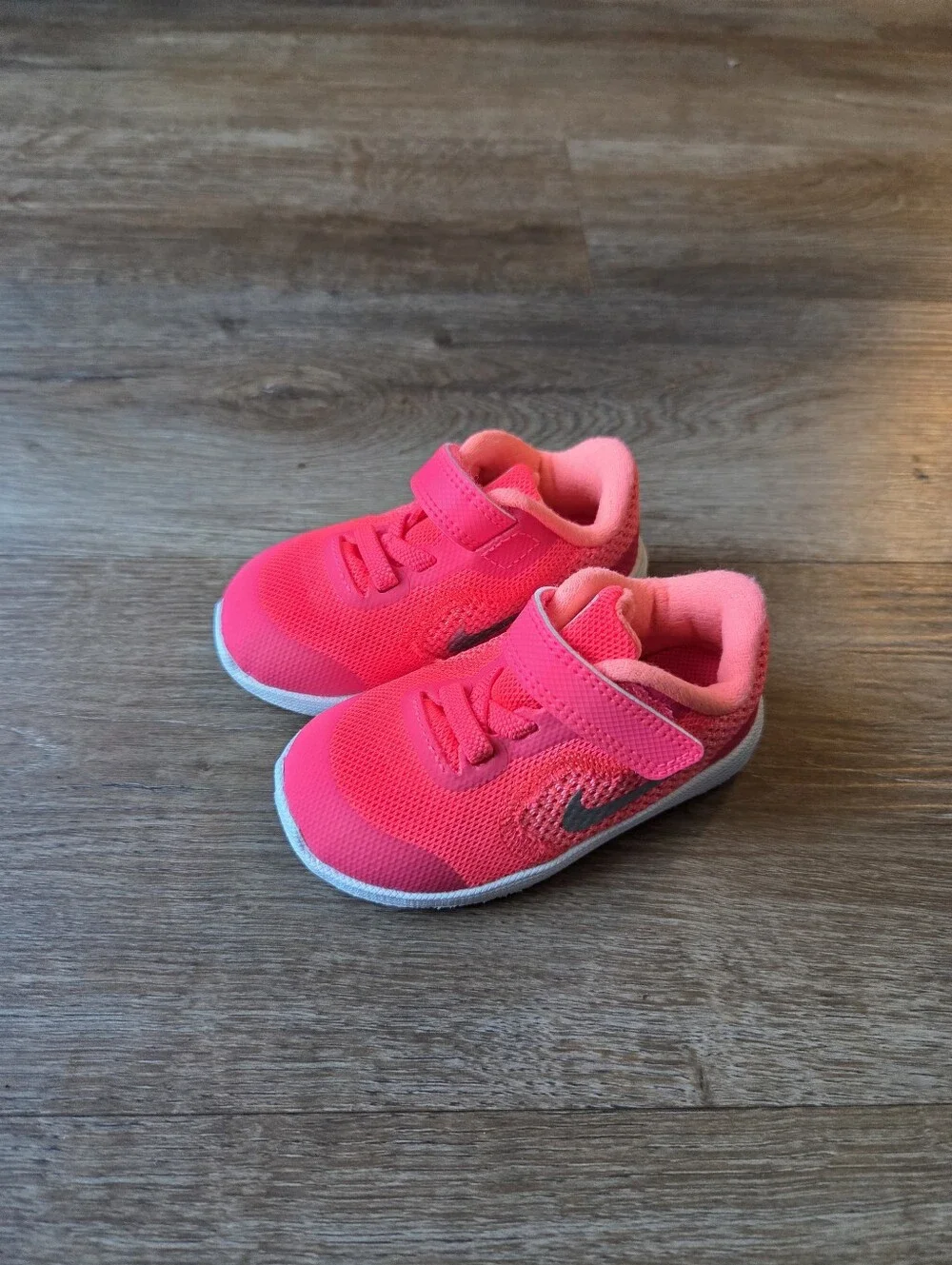 Nike Fuschia Revolution Revolution 3 TDV Kids Toddler Running Shoes size 5C